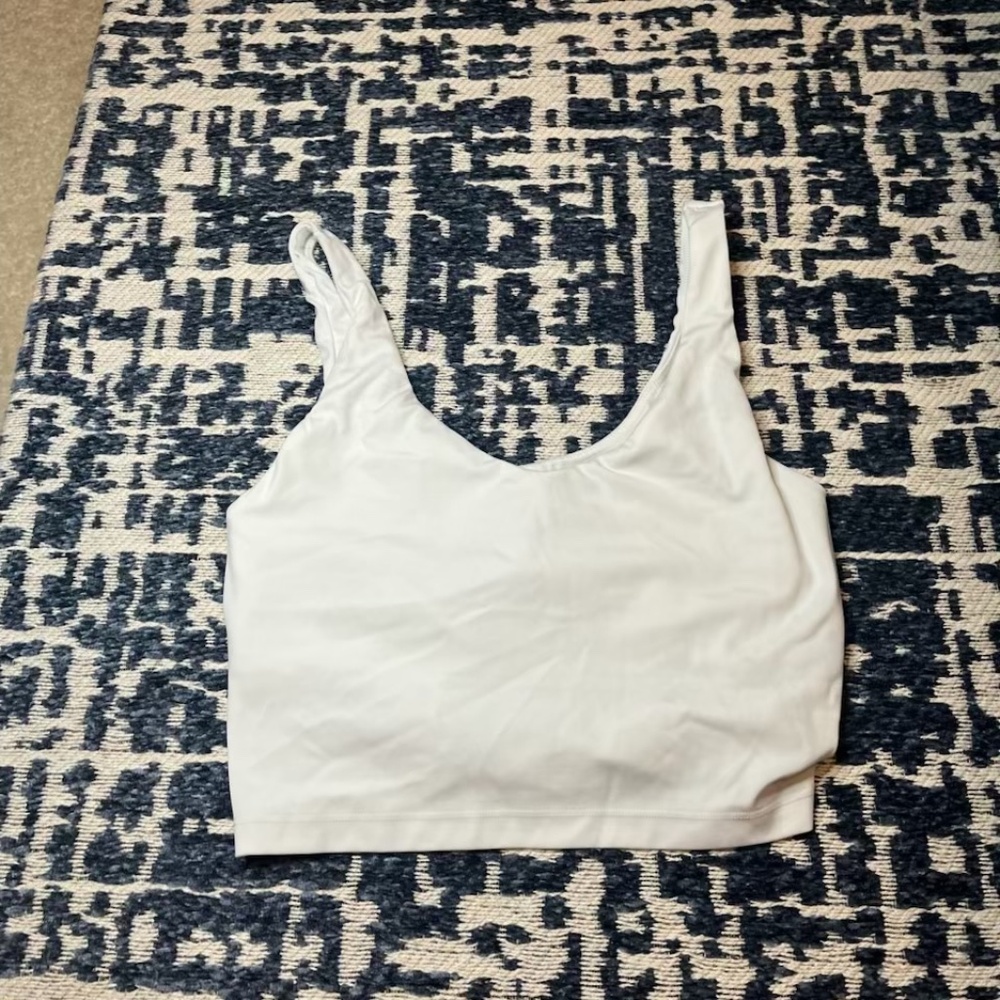 White tank top/SP